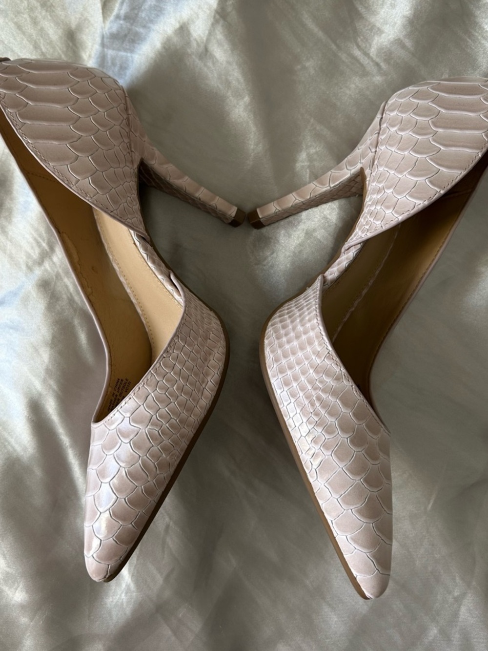 Michael Kors Pink Snake Pattern Leather Pointed Toe Stiletto Heels Size 6.5